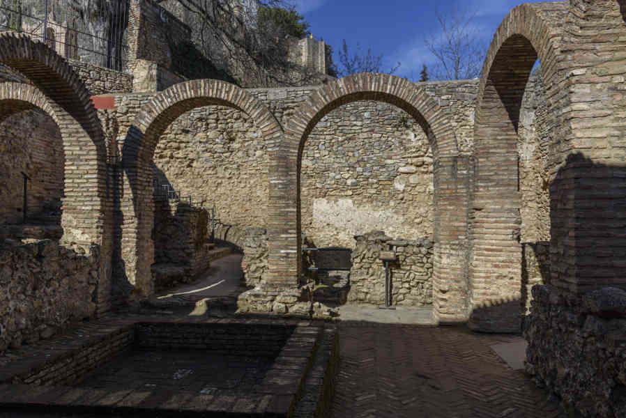Málaga - Ronda 055 - Baños Árabes.jpg